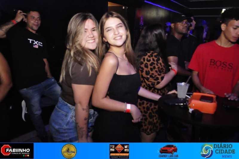 Romma Pub viveu uma noite inesquecível com Os Brutos & Funk 2000 Romma Pub viveu uma noite inesquecível com Os Brutos & Funk 2000