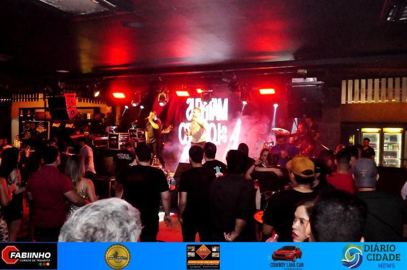 Uma Noite Inesquecível no Müller Pub Uma Noite Inesquecível no Müller Pub