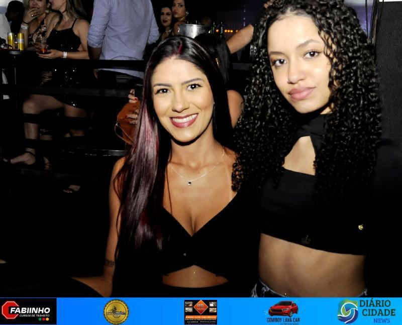 Uma Noite Inesquecível no Müller Pub Uma Noite Inesquecível no Müller Pub