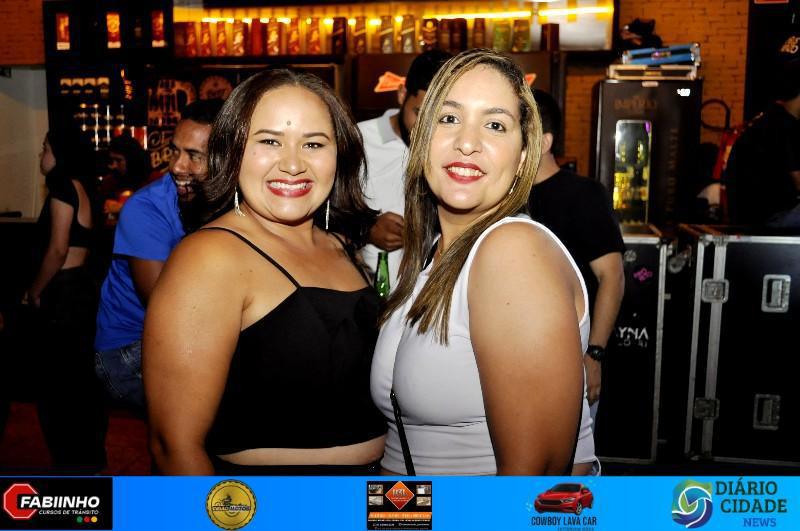 Uma Noite Inesquecível no Müller Pub 