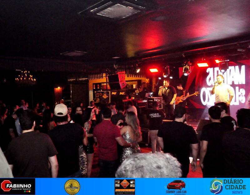 Uma Noite Inesquecível no Müller Pub Uma Noite Inesquecível no Müller Pub