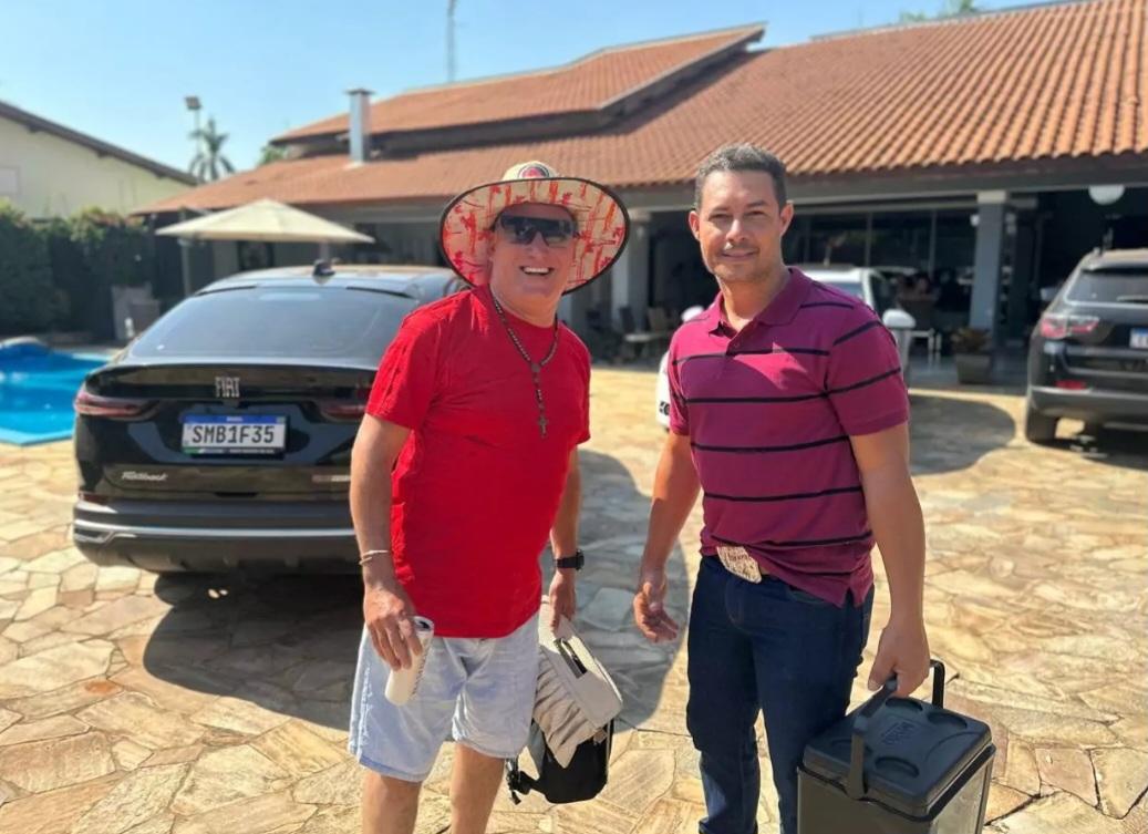 Toninha Campos realiza confraternização com colaboradores e amigos Toninha Campos realiza confraternização com colaboradores e amigos