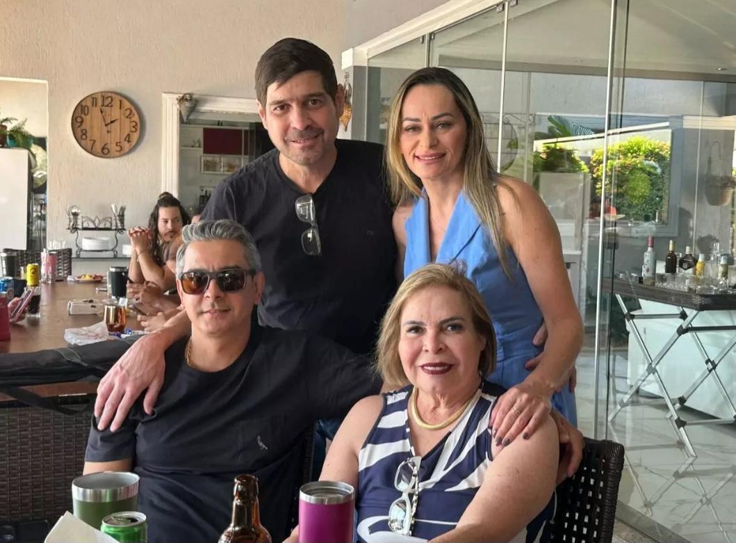 Toninha Campos realiza confraternização com colaboradores e amigos