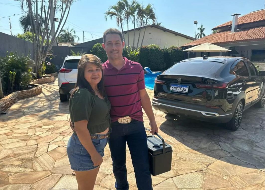 Toninha Campos realiza confraternização com colaboradores e amigos