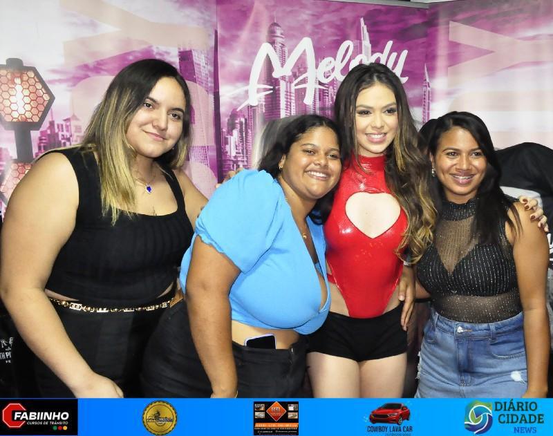 Baile da Melody agita o Romma Pub em Três Lagoas Baile da Melody agita o Romma Pub em Três Lagoas