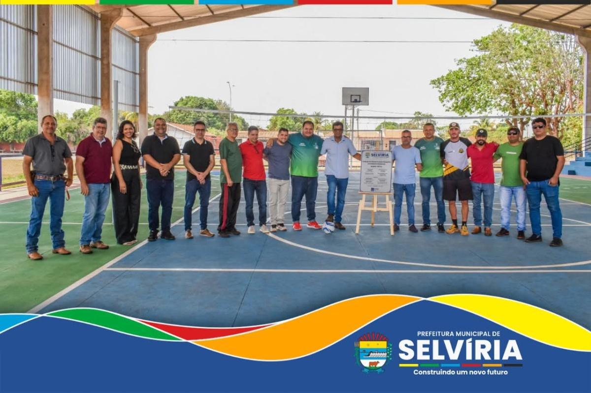 Nova quadra poliesportiva do bairro Véstia é inaugurada em Selvíria