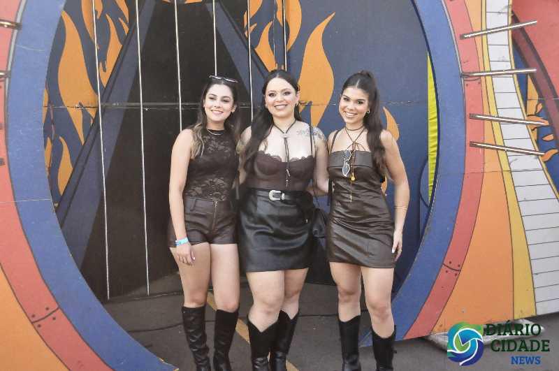 Churrasco On Fire reúne sabores, música e boa companhia em evento inesquecível!