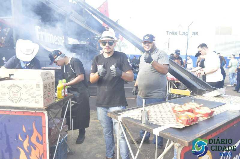 Churrasco On Fire reúne sabores, música e boa companhia em evento inesquecível! Churrasco On Fire reúne sabores, música e boa companhia em evento inesquecível!