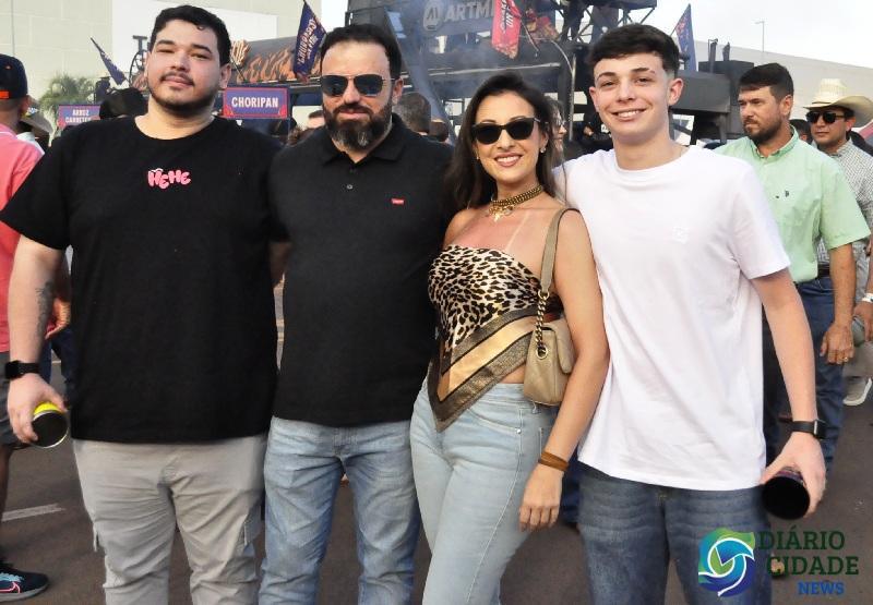 Churrasco On Fire reúne sabores, música e boa companhia em evento inesquecível! Churrasco On Fire reúne sabores, música e boa companhia em evento inesquecível!