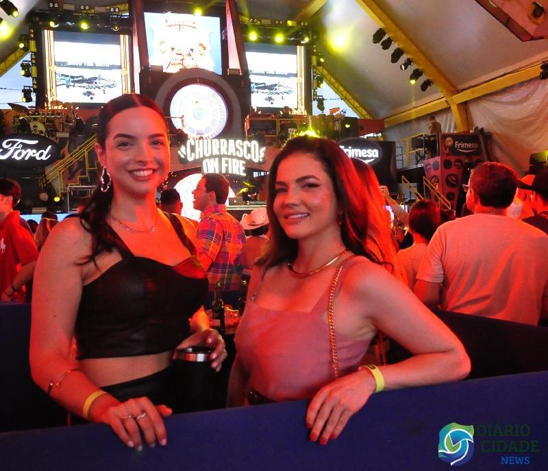 Churrasco On Fire reúne sabores, música e boa companhia em evento inesquecível!