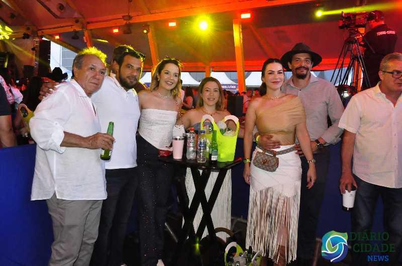 Churrasco On Fire reúne sabores, música e boa companhia em evento inesquecível! Churrasco On Fire reúne sabores, música e boa companhia em evento inesquecível!