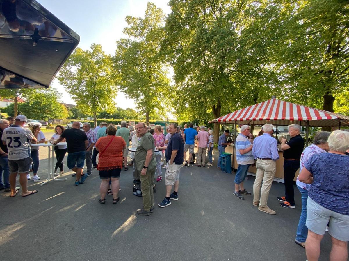 Einweihung der "RIXBECK"-Sitzbank Einweihung der "RIXBECK"-Sitzbank