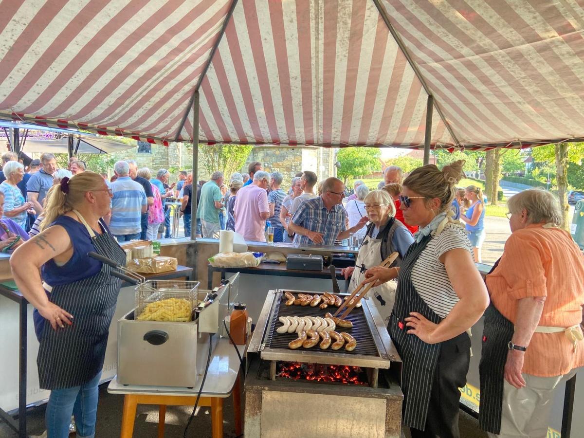 Einweihung der "RIXBECK"-Sitzbank Einweihung der "RIXBECK"-Sitzbank