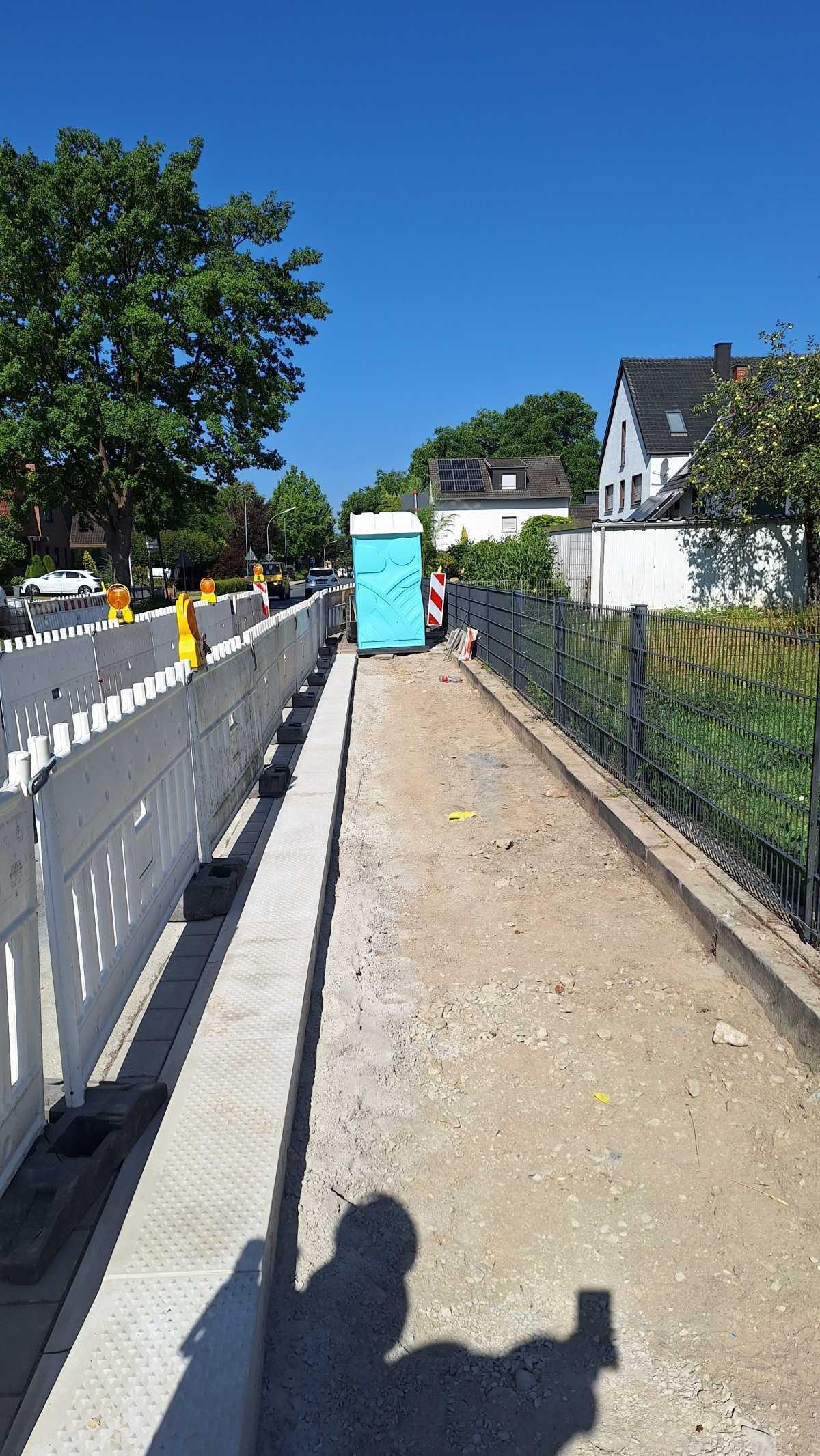 Neuer Bussteig am Riantecweg