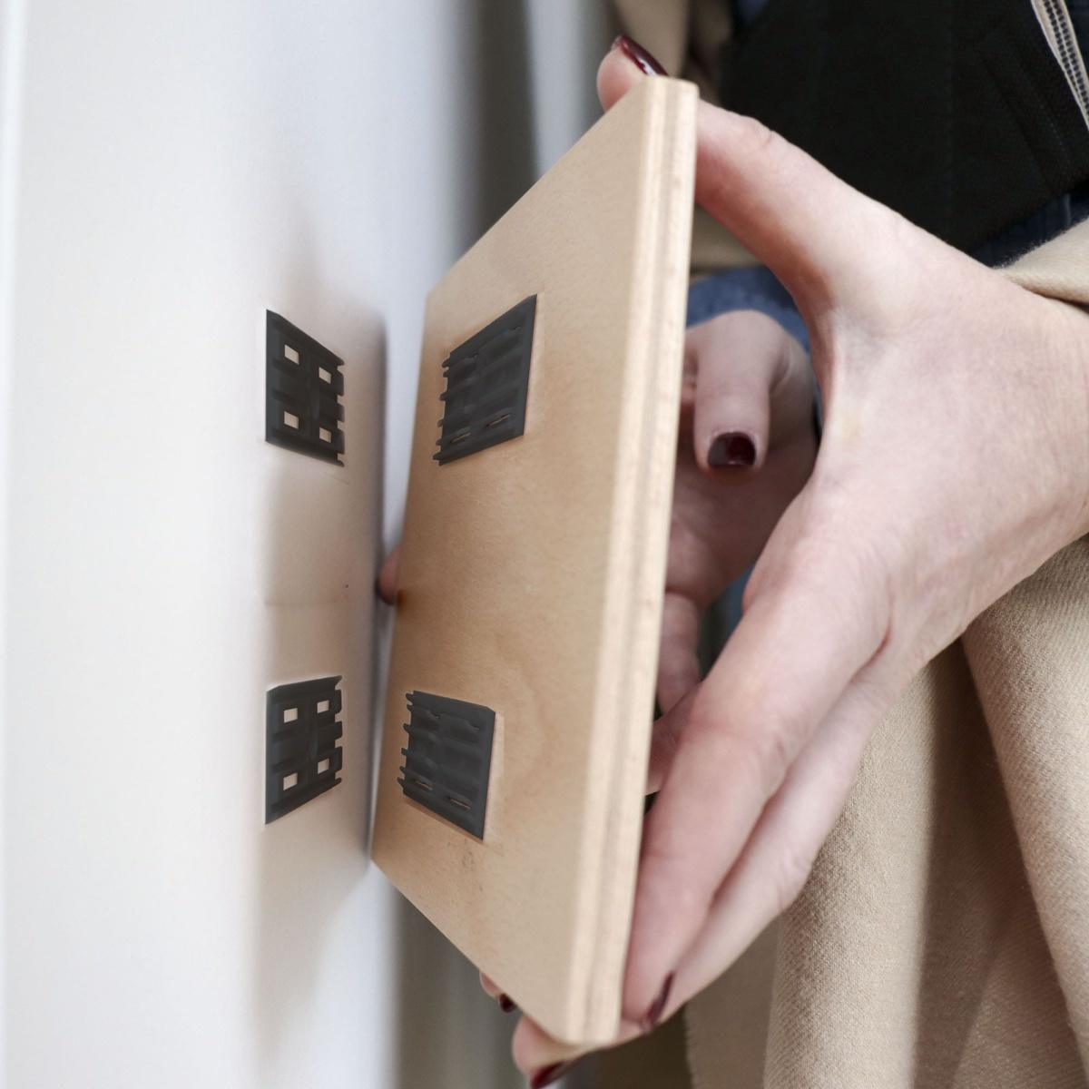 Wood sign module wall secure-rettangolo