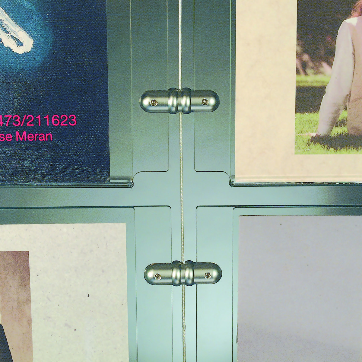 Fly signhold double