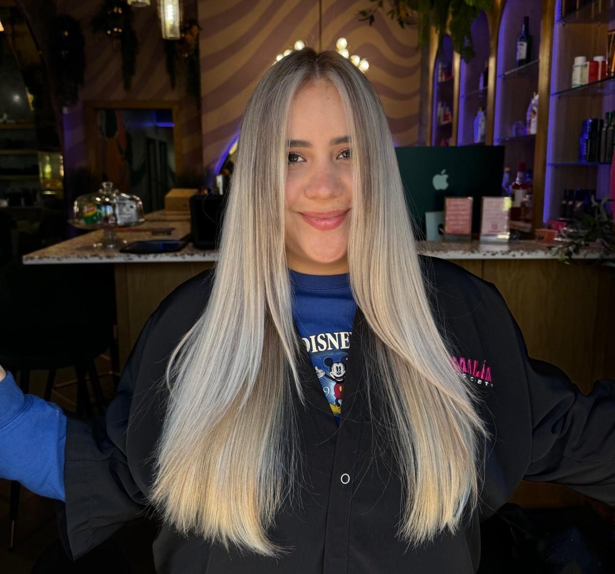 HIGH-KEY BLONDE