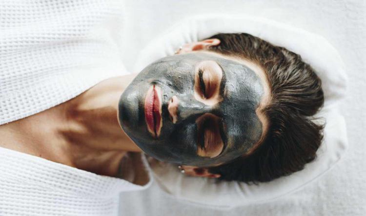 BLACK FACIAL