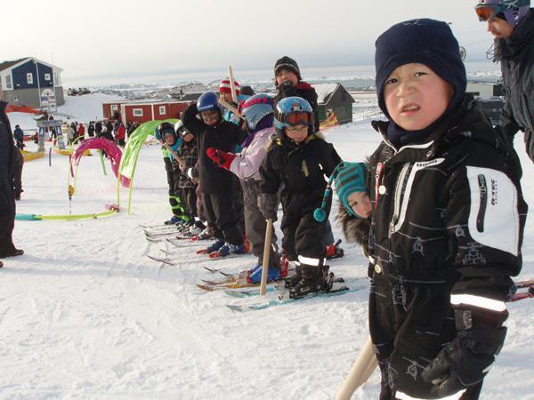NS-84 / Nuummi Sangusaartartut/ Skitræning