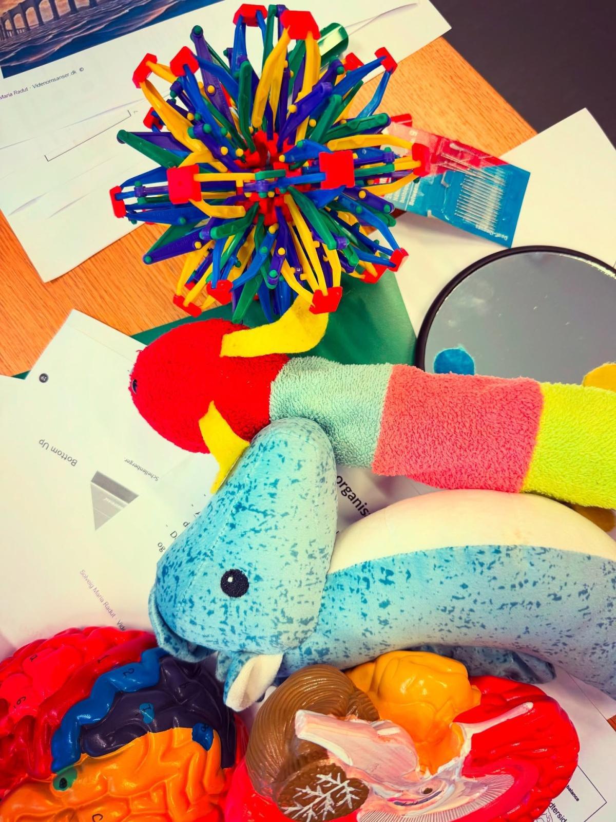 Ullaakkut timimik aalatitsineq/ Morgenaktivitet/ Morning activity Ullaakkut timimik aalatitsineq/ Morgenaktivitet/ Morning activity