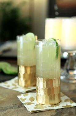 Honey Bee Ginger Fizz