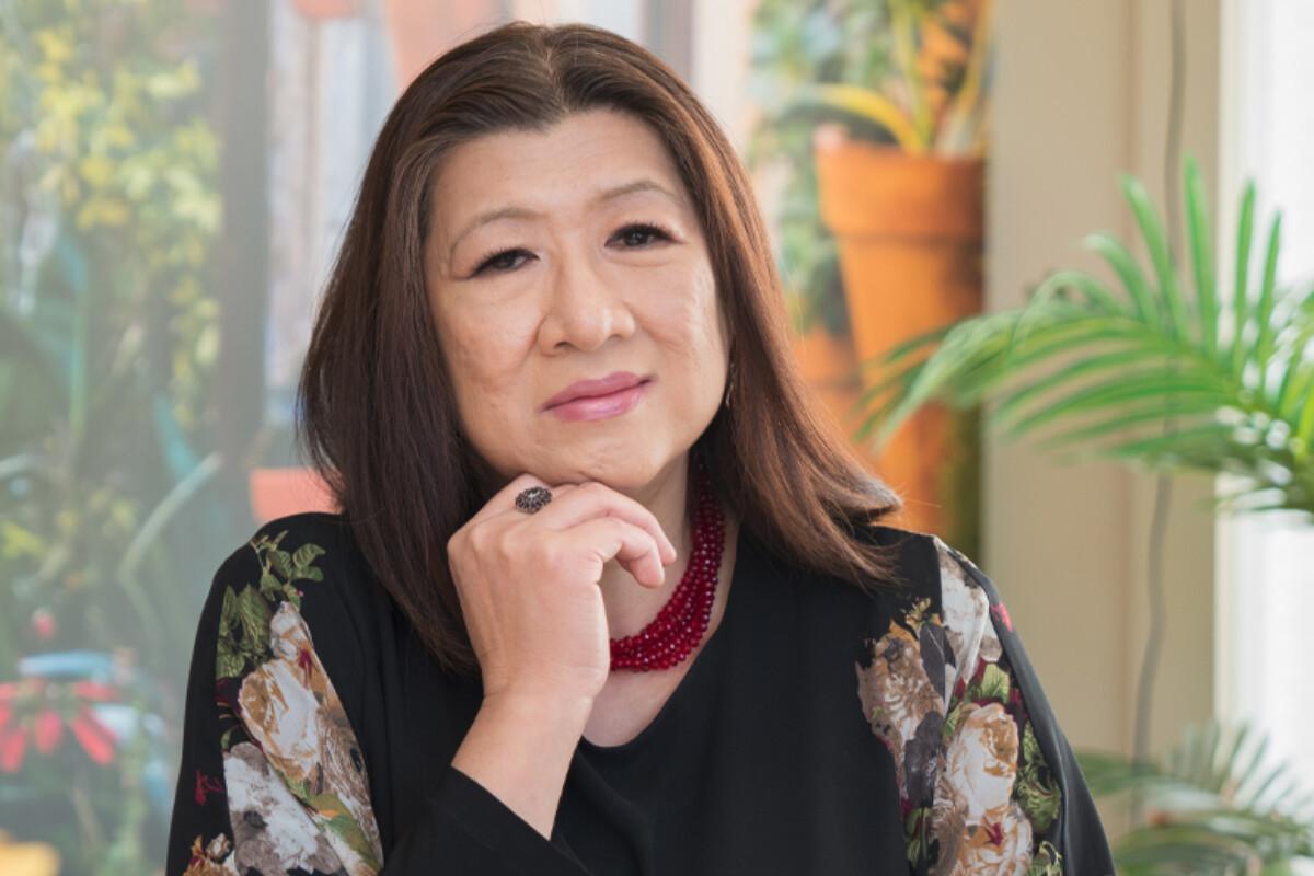 Dr. Hendriatta Wong named 2024 Distinguished Alumni Award winner Dr. Hendriatta Wong named 2024 Distinguished Alumni Award winner