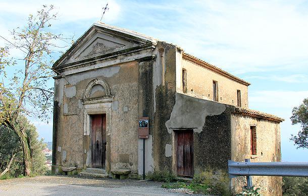 Chiesa di Sant’Anna (sec. XIX) - Church of Saint Anne (19th century) Chiesa di Sant’Anna (sec. XIX) - Church of Saint Anne (19th century)