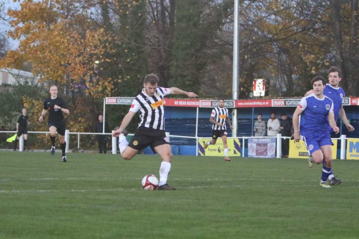 Look who's Bakk in attack! Look who's Bakk in attack!