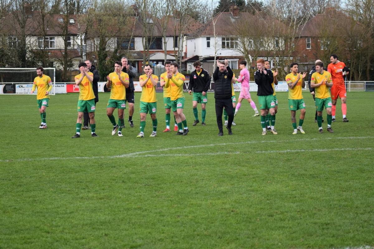 Promotion-chasing Linnets pile pressure on Darlaston