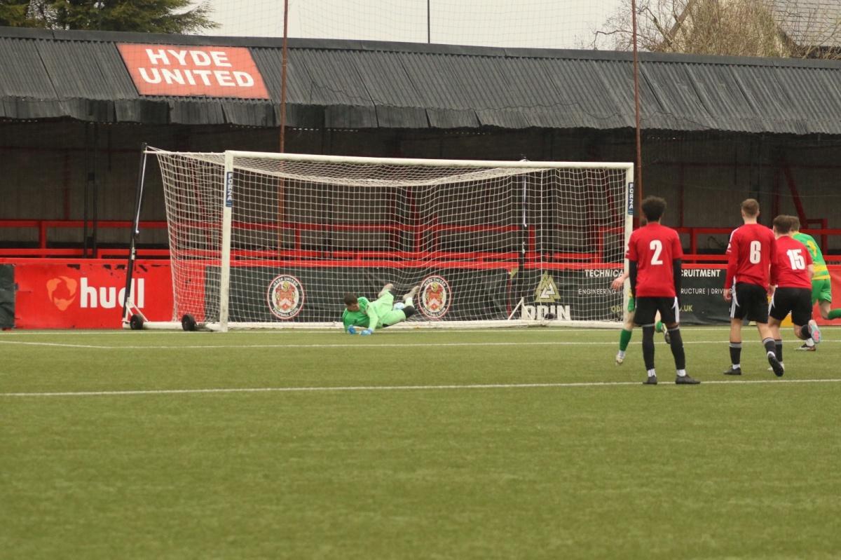 Linnets advance to semi-finals of Premier Trophy Linnets advance to semi-finals of Premier Trophy