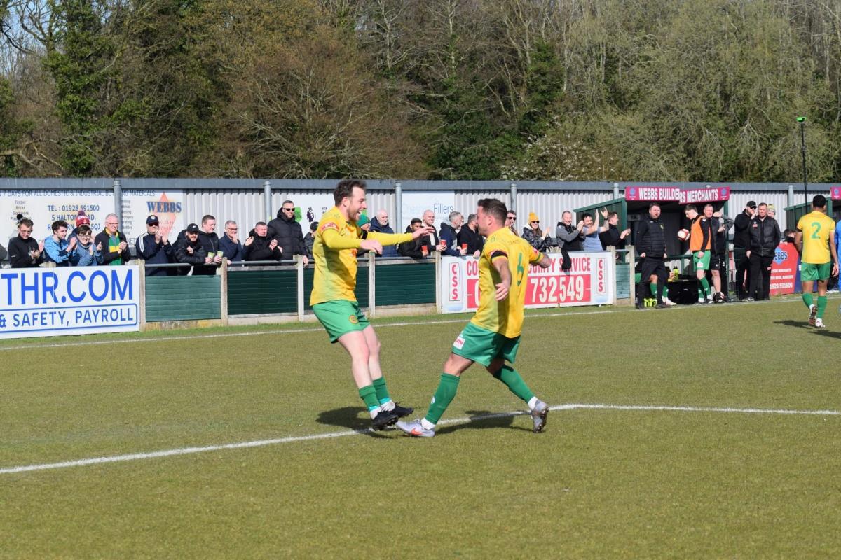 Runcorn stopped in their tracks by Bucks Runcorn stopped in their tracks by Bucks