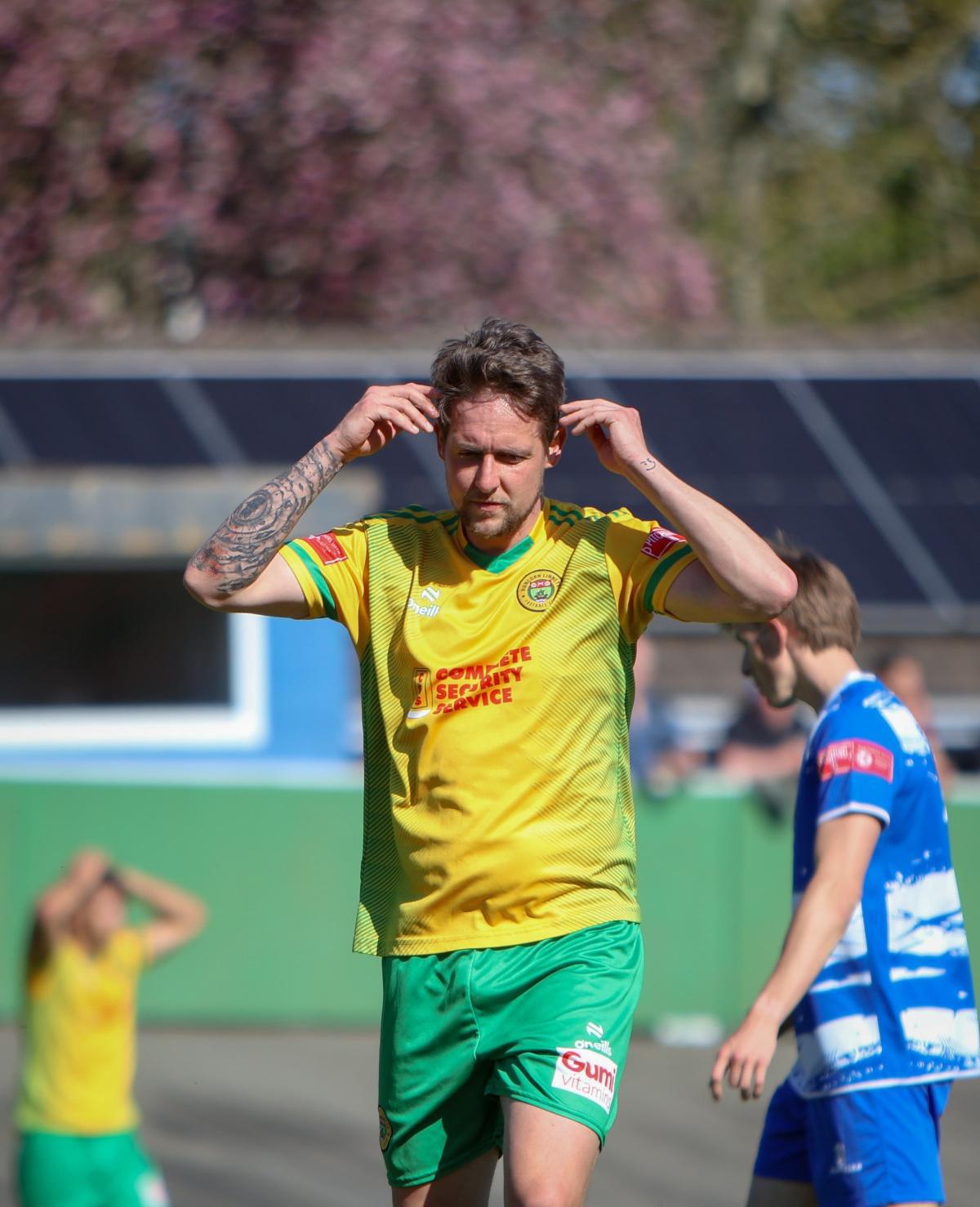 Linnets miss out on home semi-final in victory