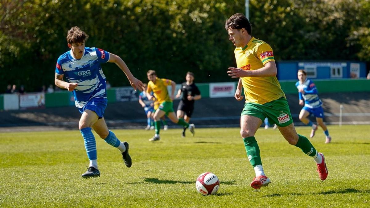 Linnets miss out on home semi-final in victory