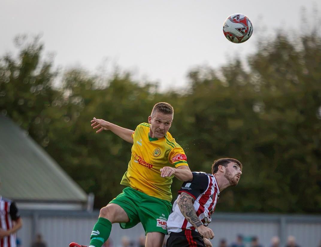 Jay Harris leaves Linnets after FCUM approach