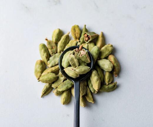 GREEN CARDAMOM