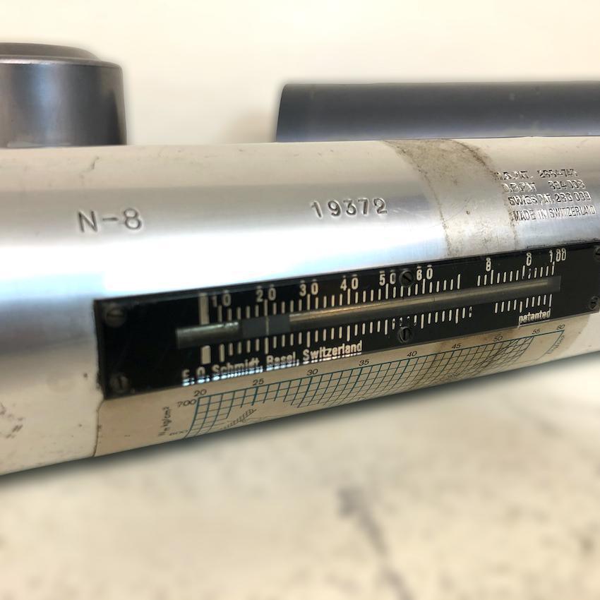 Un marteau qui ne casse rien Un marteau qui ne casse rien