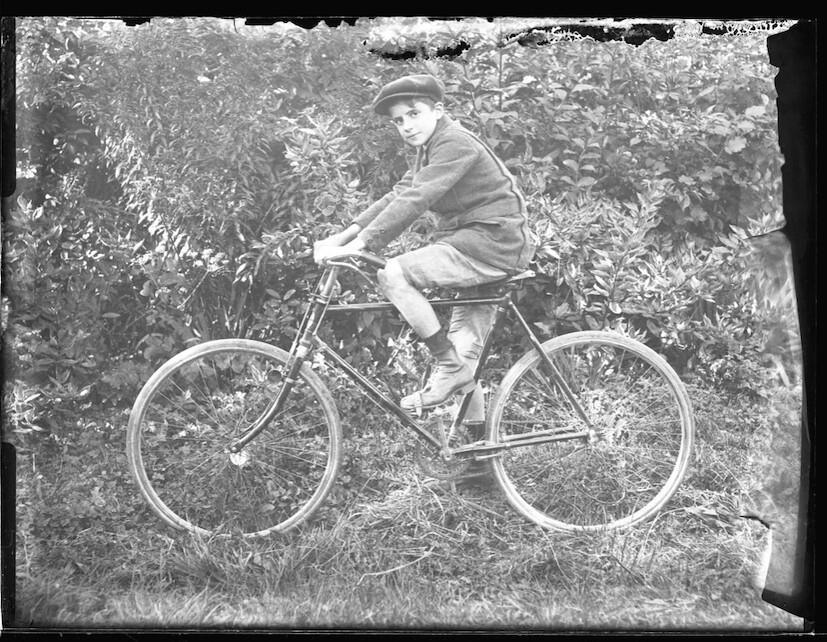 Négatifs d'autrefois Négatifs d'autrefois