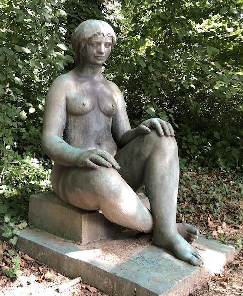 Une déesse au cœur du Sart Tilman Une déesse au cœur du Sart Tilman