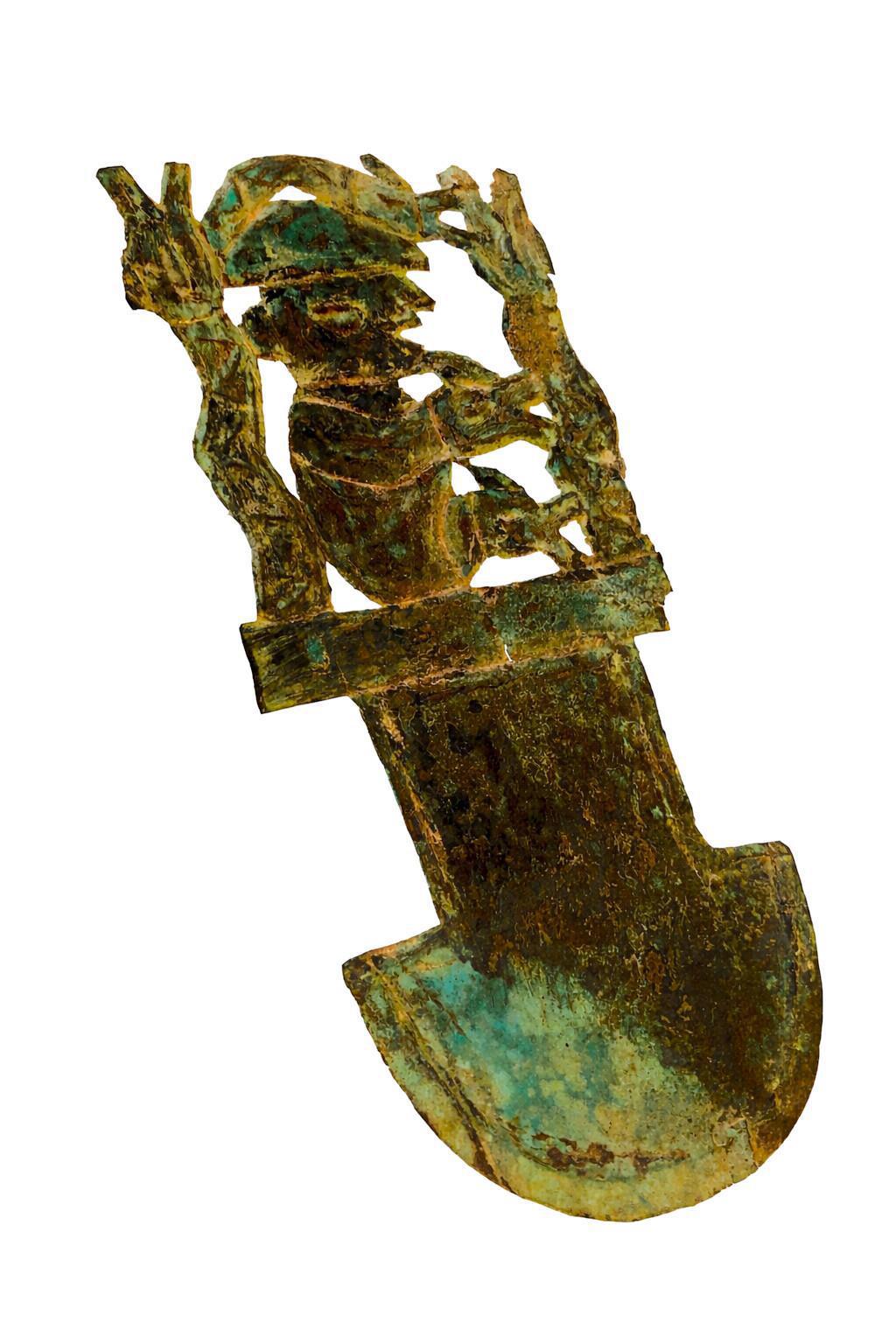 Le « Tumi » qui trépane et qui protège Le « Tumi » qui trépane et qui protège