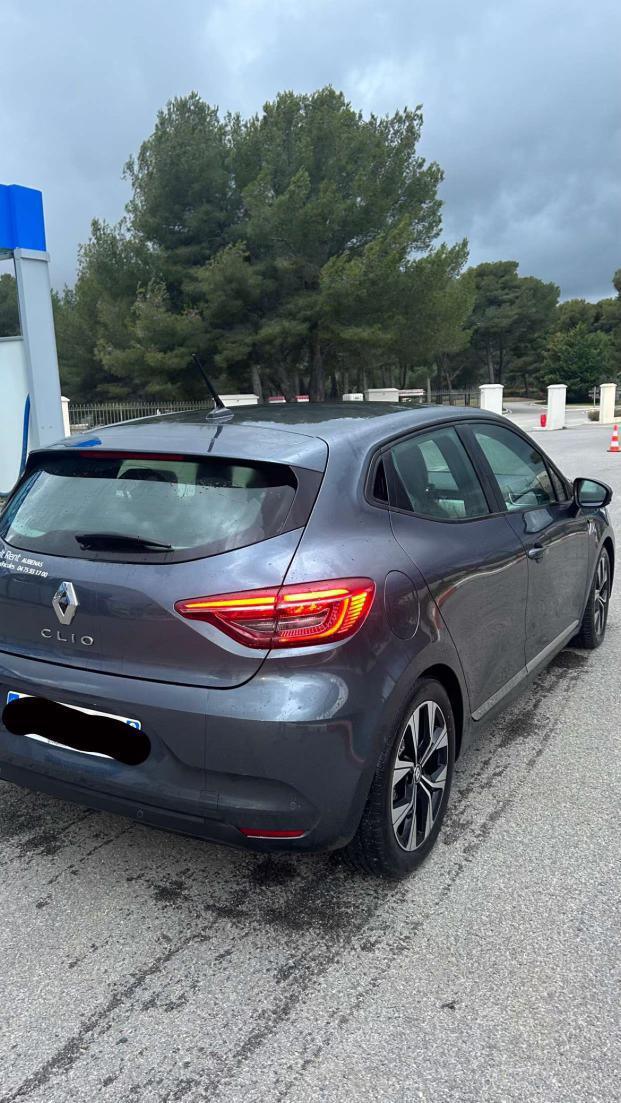 Clio essence 90 limited cv
