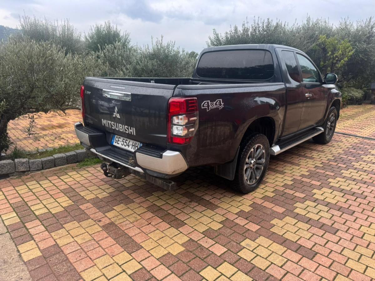 Mitsubishi L200
