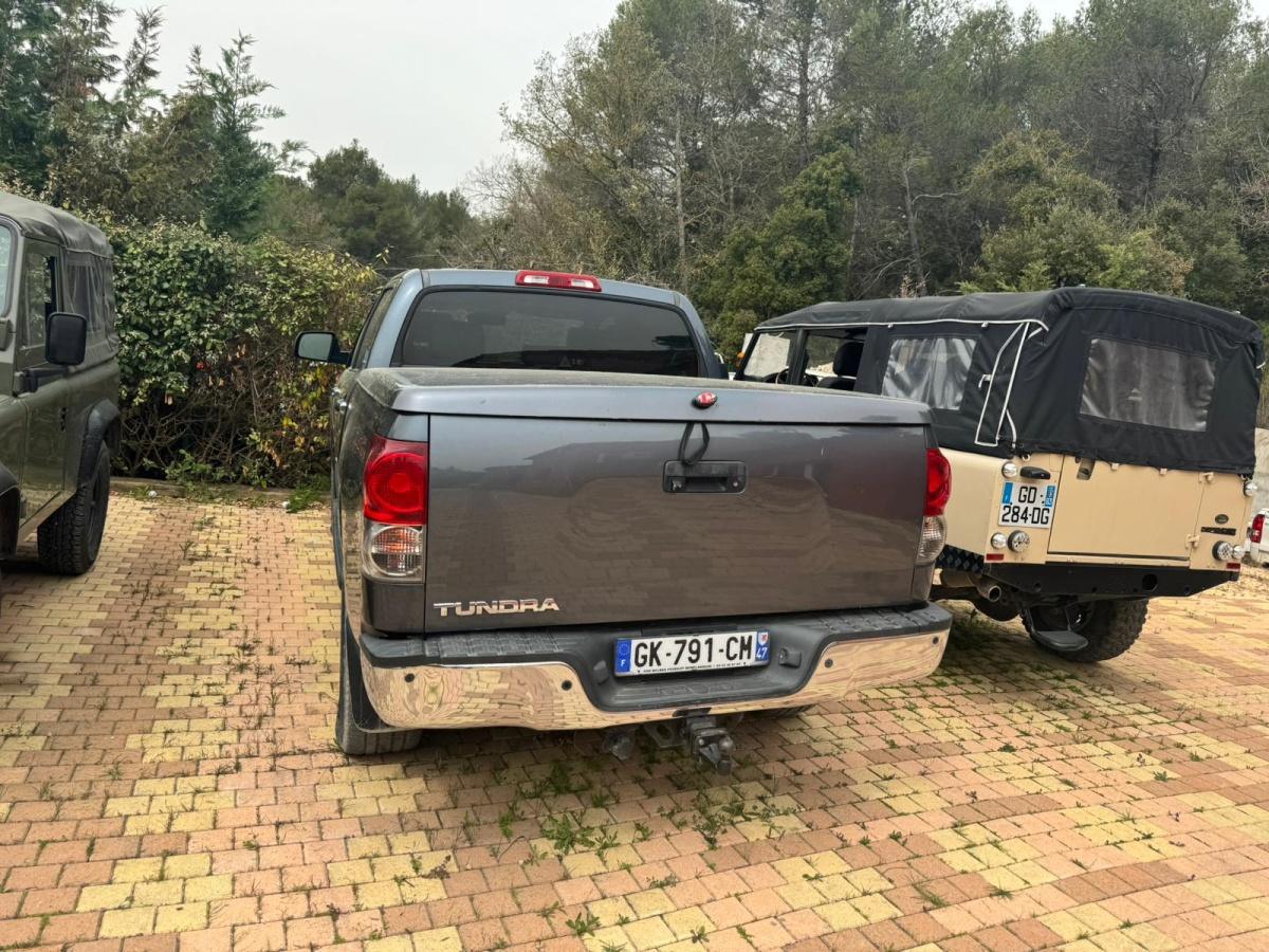 Toyota TUNDRA
