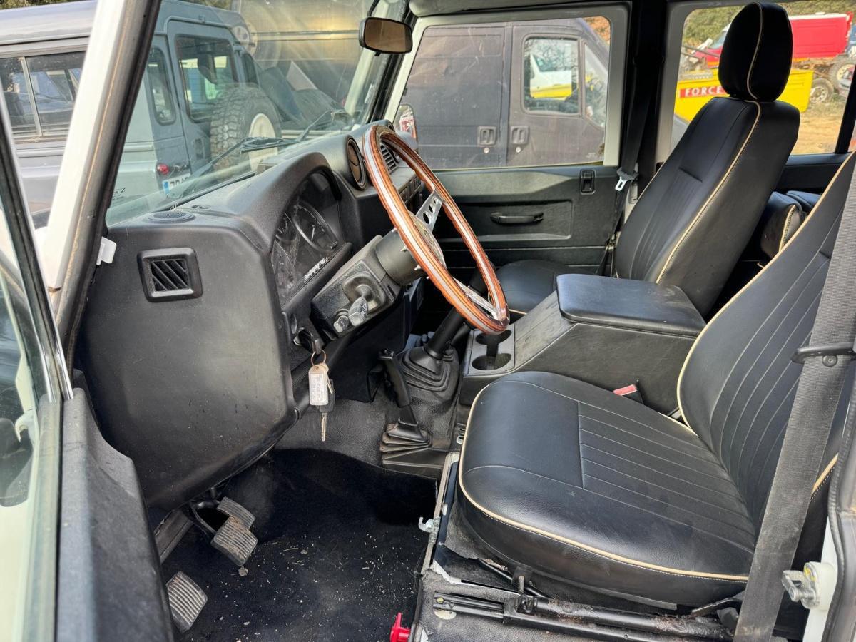 Land Rover Defender 110 TD4