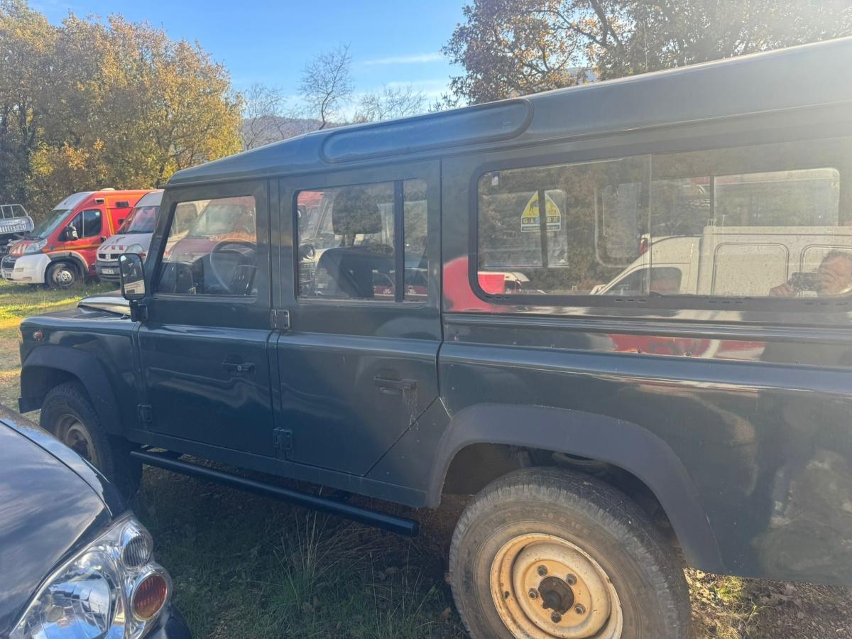  Land Rover Defender td4 