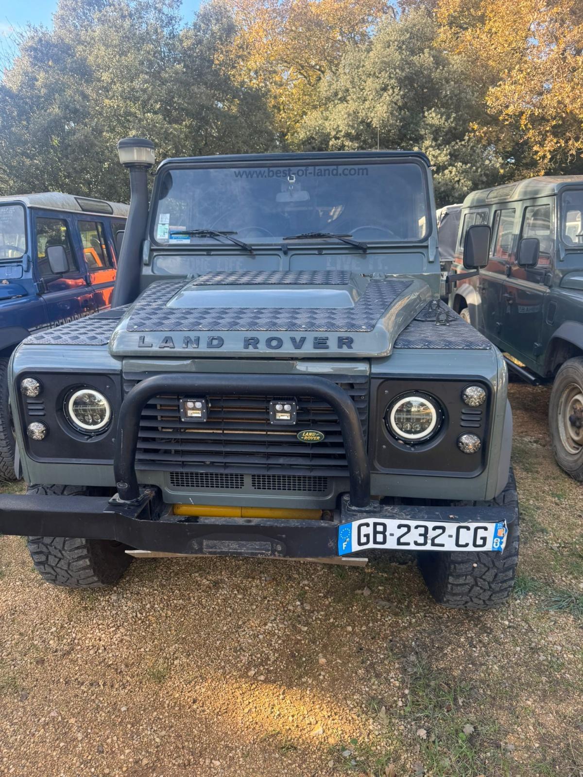 Land Rover Defender td4 - Depot vente