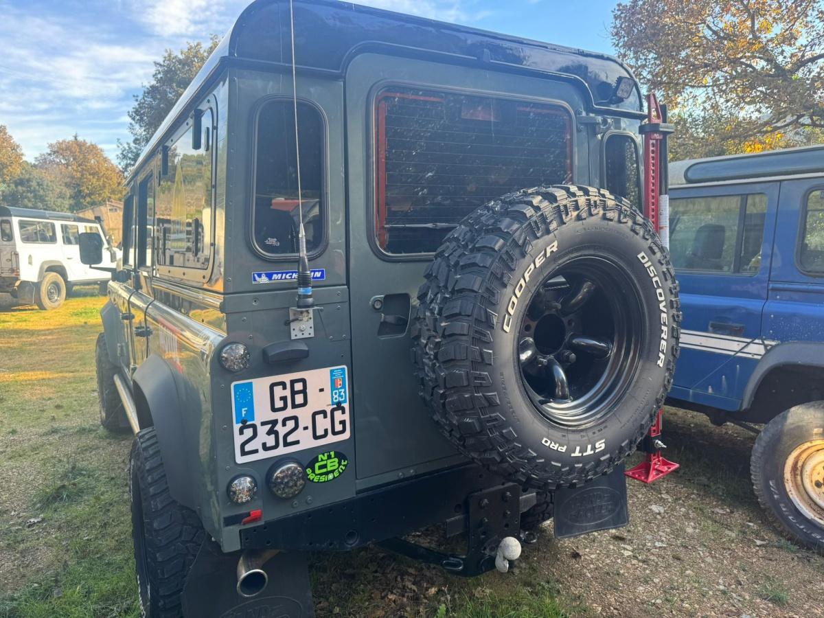 Land Rover Defender td4 - Depot vente