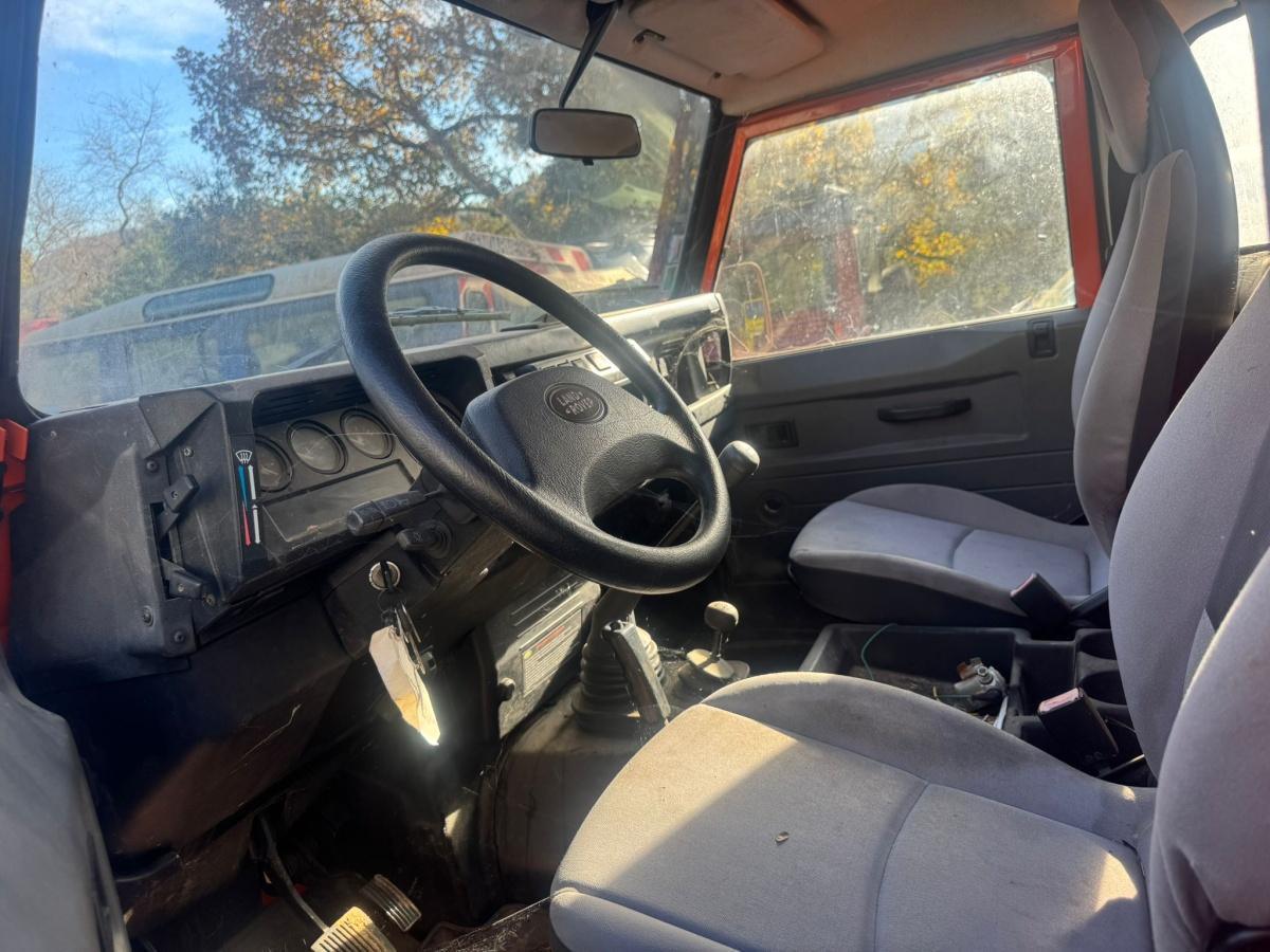 Land Rover Defender hcpu 110 Td5 Land Rover Defender hcpu 110 Td5