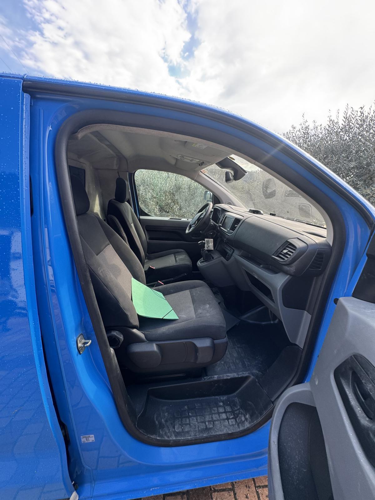 Peugeot Expert 2.0 Hdi - 130 cv Diesel - Attelage