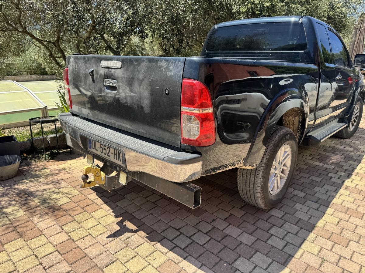 Toyota Hilux 