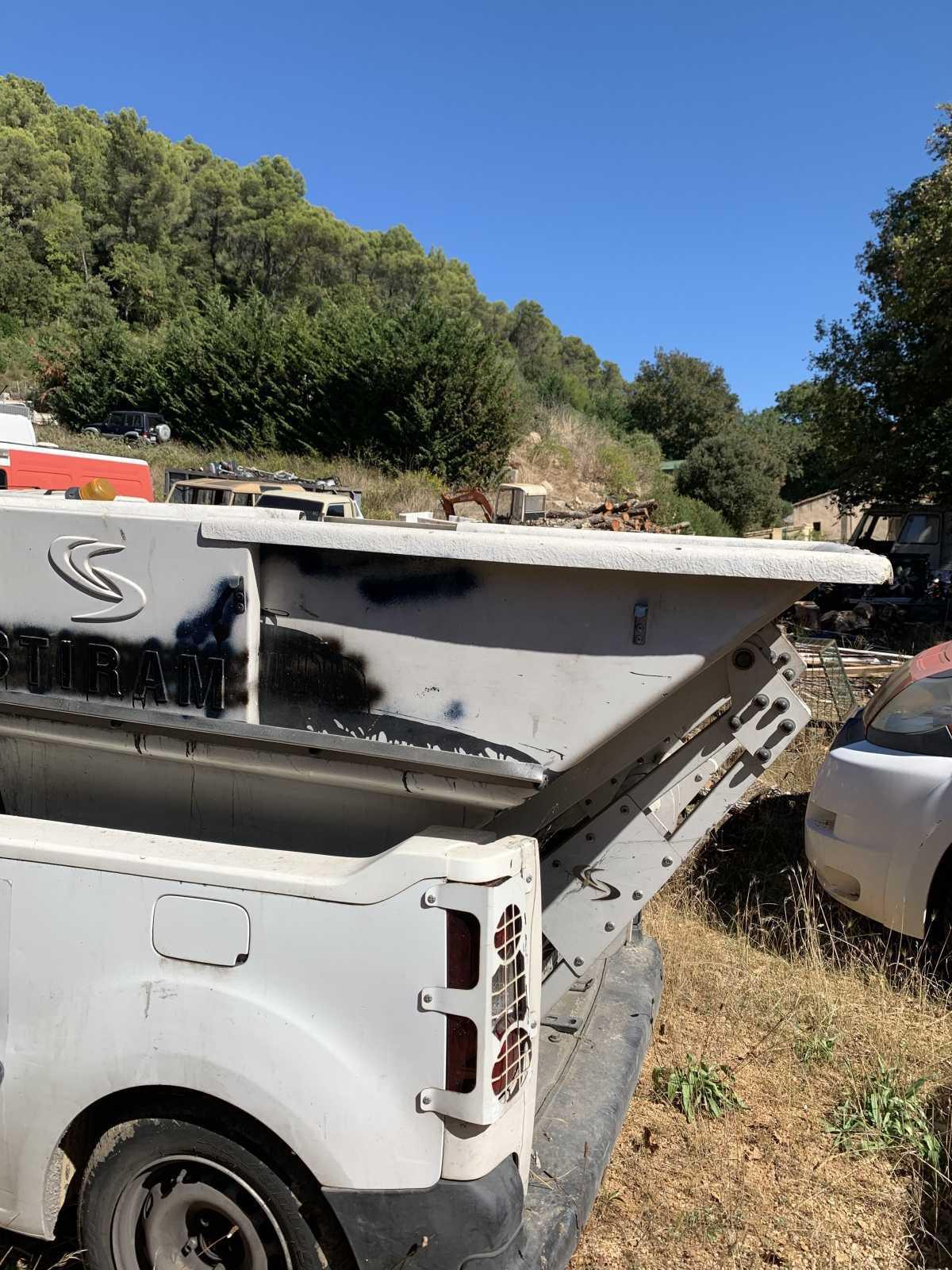 PEUGEOT PARTNER 1.6 HDi 90CV PEUGEOT PARTNER 1.6 HDi 90CV